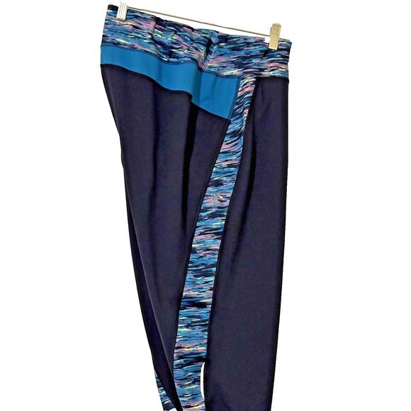 Tek Gear Women's 2X (39x20) DRYTEK Printed High-Waisted Capri Leggings Pockets - Picture 2 of 10